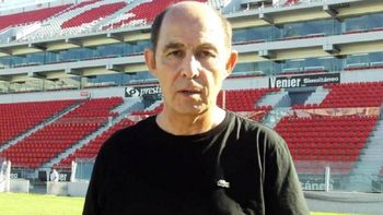 El eterno 10 ofrece sus servicios en las redes sociales
