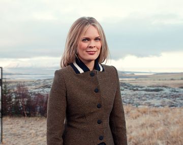 Diputada hizo topless para una campaña