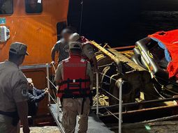 naufragio en rio negro: estaba jubilado, se embarco por la crisis y desaparecio naufragio en rio negro: estaba jubilado, se embarco por la crisis y desaparecio