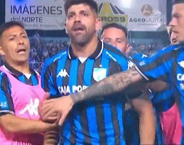 El Loco Díaz estalló contra la gente de Atlético Tucumán e invitó a pelear a un hincha
