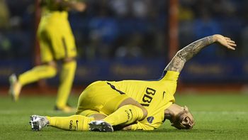 Darío Benedetto lesionado ante Racing Darío Benedetto lesionado ante Racing