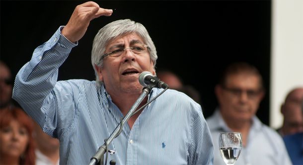 Moyano afirmó que varios gremios pedirán un bono de fin de año