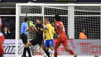 la mano del dios inca: el gol que sentencio la historica eliminacion de brasil la mano del dios inca: el gol que sentencio la historica eliminacion de brasil