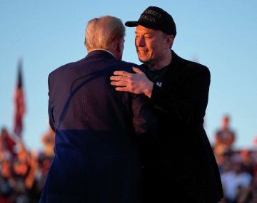 Elon Musk sorteará un millón de dólares diarios en Pensilvania para que voten a Trump