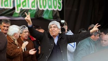 hugo moyano: daniel scioli no puede conducir el pais hugo moyano: daniel scioli no puede conducir el pais