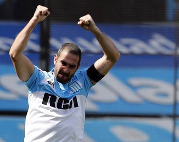 Lisandro López, capitán de Racing