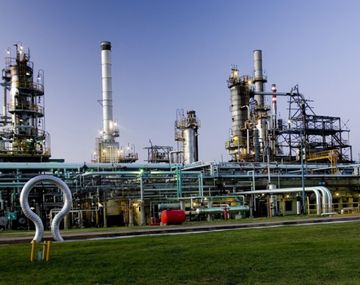 Los trabajadores de Oil acusan a Abad: ¿Quiere cobrar o condenar a los trabajadores