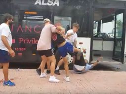 Violento ataque al conductor de un colectivo en España Violento ataque al conductor de un colectivo en España