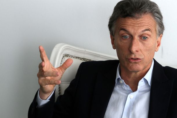 Afirman que Macri prepara una megadevaluación que impactaría en los salarios