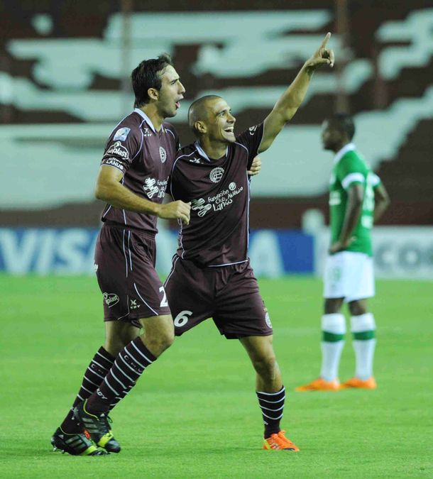 Lanús se hizo fuerte ante Deportivo Cali y mantiene sus chances