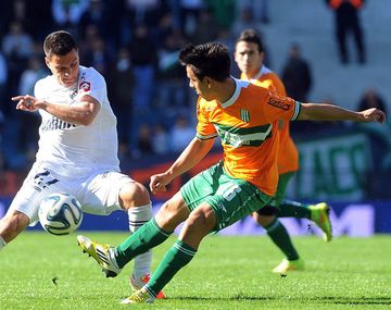 Banfield aplastó a Quilmes y se quedó con el último pasaje a octavos de final