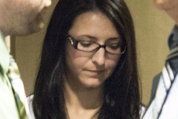 Frenó para ayudar a unos patitos, causó un accidente y pueden condenarla a perpetua