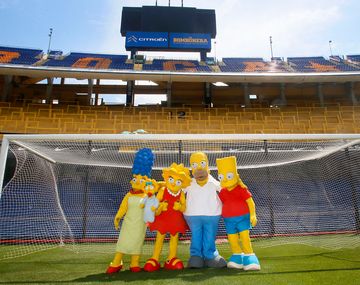 Los Simpson ya son de Boca y pasearon por toda La Bombonera