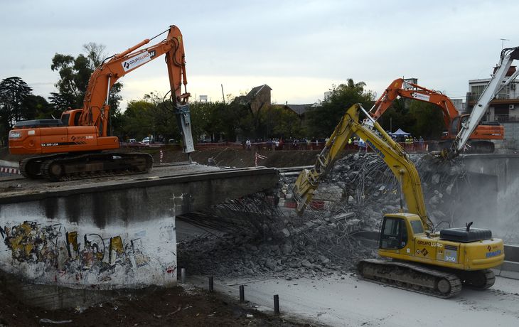 VIDEO: mirá cómo fue la demolición del puente sobre la General Paz