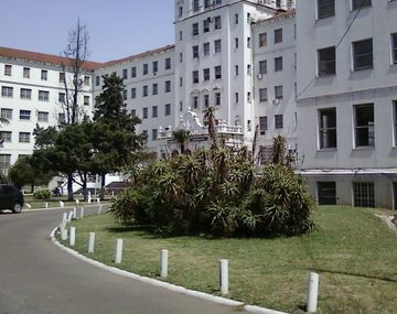 Intentó salir de su garage