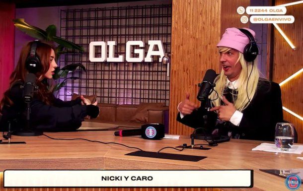 Divertido momento viral: Caro Pardíaco y Nicki Nicole tomaron fernet en vivo