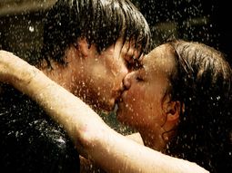 #diainternacionaldelbeso: conoce las aplicaciones que te ensenan a besar mejor #diainternacionaldelbeso: conoce las aplicaciones que te ensenan a besar mejor