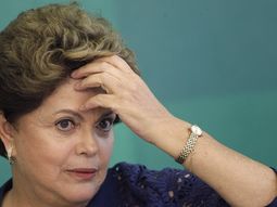 tras una maratonica sesion, dilma fue suspendida y va a juicio politico tras una maratonica sesion, dilma fue suspendida y va a juicio politico