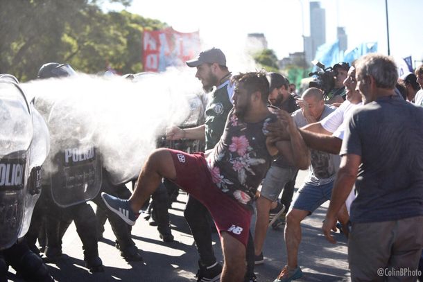 Hubo incidentes en una marcha contra el golpe en Venezuela
