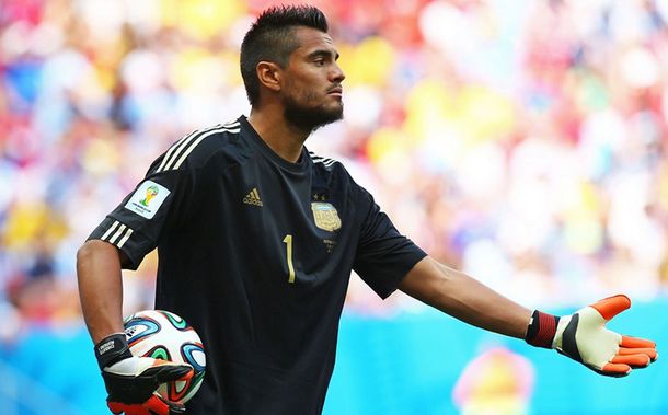 Romero ya es el segundo arquero argentino que más jugó en mundiales
