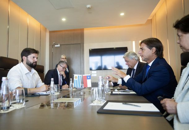 Los presidentes de Uruguay y Chile