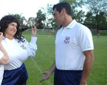 Sergio Goycochea hizo de profe sexy en “Graduados”