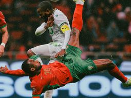 La chilena de El Kaabi en el debut de Marruecos en la Copa África