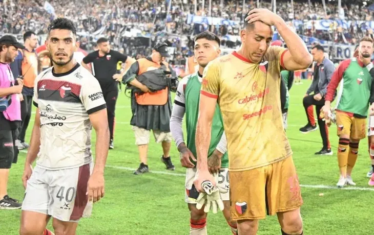 La AFA aceptó tratar el pedido de Colón y resolverán si desciende o no