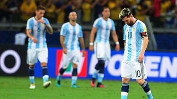 Lionel Messi, cabizbajo, tras la goleada de Brasil ante Argentina en Belo Horizonte Lionel Messi, cabizbajo, tras la goleada de Brasil ante Argentina en Belo Horizonte