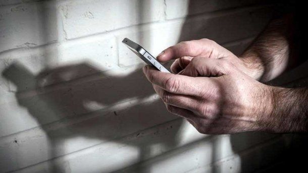 Entre Ríos: legislador del PRO propone instalar inhibidores de celulares en  las cárceles
