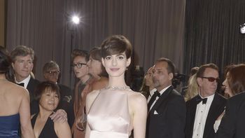 el revelador vestido de una de las mas sexy de los oscar 2013 el revelador vestido de una de las mas sexy de los oscar 2013