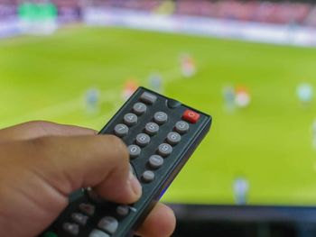 Autorizaron una nueva suba del 7% para el cable y telefonía fija, pero solo para unos pocos