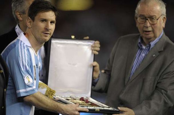 Messi, homenajeado por Grondona por sus cuatro Balones de Oro