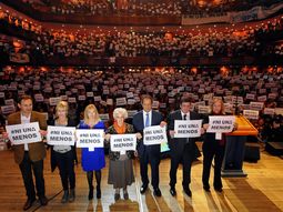 scioli confirmo su compromiso en la lucha contra la violencia de genero scioli confirmo su compromiso en la lucha contra la violencia de genero