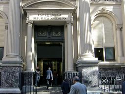 Los que liquidaron dólar soja no podrán comprar divisas