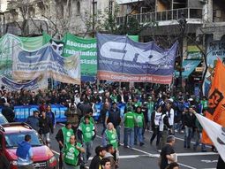 las dos cta realizaran una marcha contra los despidos y el tarifazo las dos cta realizaran una marcha contra los despidos y el tarifazo