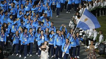 la delegacion argentina, la primera en ser ovacionada la delegacion argentina, la primera en ser ovacionada