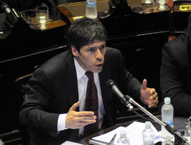 La Nación volvió a pedir que la Ciudad se haga cargo del subte