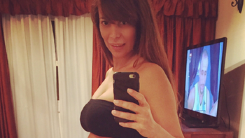 la primera selfie de la pancita de ximena capristo, embarazada de cuatro meses la primera selfie de la pancita de ximena capristo, embarazada de cuatro meses