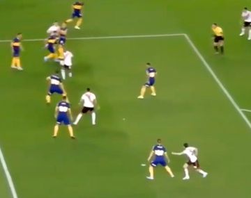 La nueva queja de los hinchas de Boca: ¿hubo mano en la jugada previa al penal?