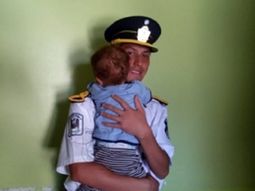 Un policía salvó a un bebé en Neuquén Un policía salvó a un bebé en Neuquén