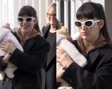 Úrsula Corberó paseando con Dante Darín.