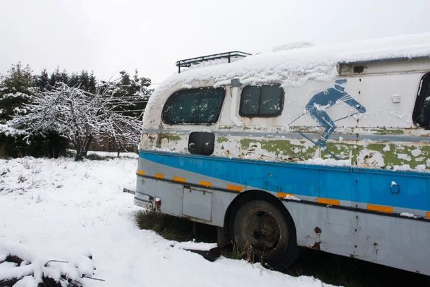 La primavera arrancó con una intensa nevada en Bariloche. (foto: Matías Garay, El Cordillerano). La primavera arrancó con una intensa nevada en Bariloche. (foto: Matías Garay, El Cordillerano).