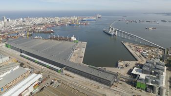 UPM construyó una terminal especial para celulosa en el Puerto de Montevideo. UPM construyó una terminal especial para celulosa en el Puerto de Montevideo.