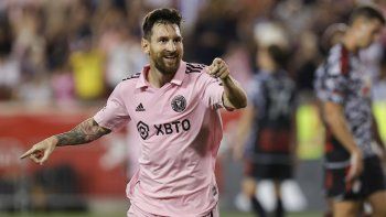 lionel messi agradecio a conocida pizzeria argentina desde miami y causa furor en las redes lionel messi agradecio a conocida pizzeria argentina desde miami y causa furor en las redes