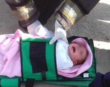 VIDEO: Dramático rescate de una beba que cayó a un desagüe