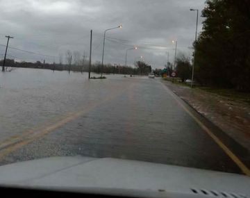 Demuelen parte de la ruta 8 por seguridad