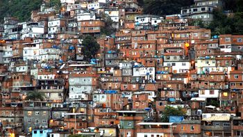 alquilaran casas en las favelas brasilenas para poder ver al papa alquilaran casas en las favelas brasilenas para poder ver al papa