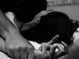 Violaron a una chica de 14 años en una fiesta de fin de curso: estuvo internada cuatro días