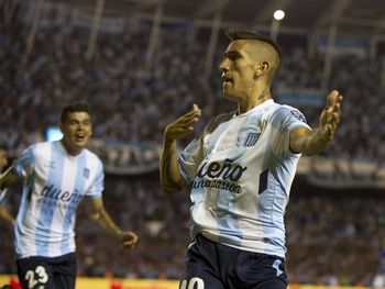 La novela de nunca acabar: Centurión está a un paso de ser jugador de Racing